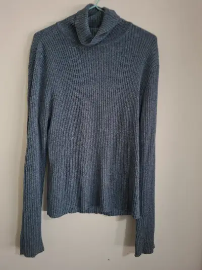 Suéter cuello alto gris - miniatura 1