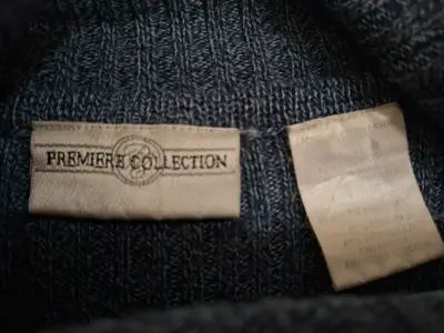 Suéter cuello alto gris - miniatura 2