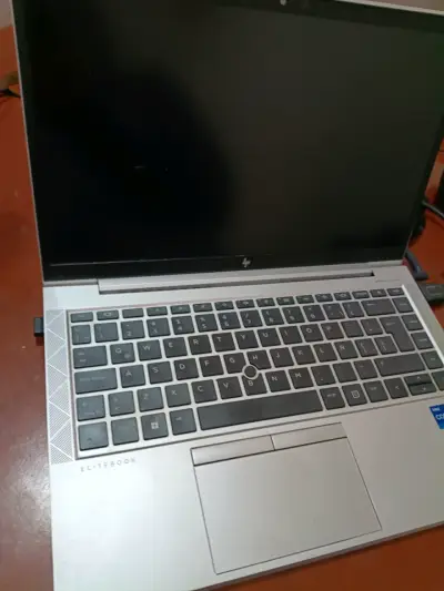 Hp 840  i7.  16 Ram - miniatura 1