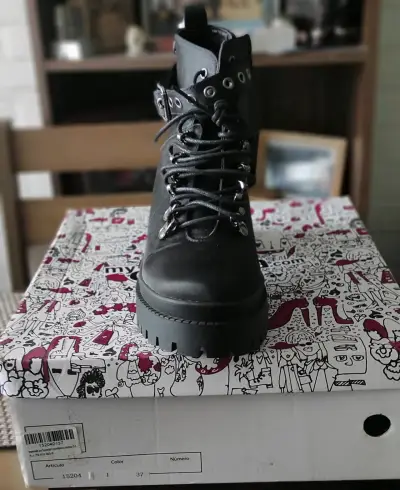 Botines negros con plataforma Gotta - miniatura 1