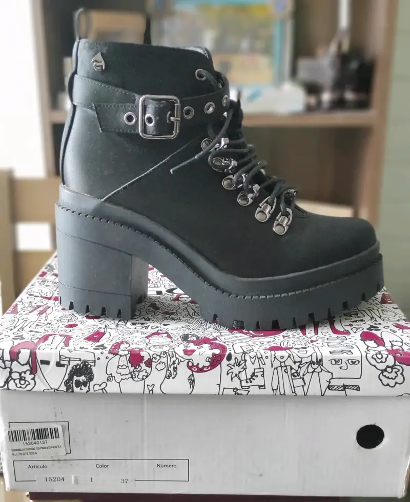 Botines negros con plataforma Gotta - 3