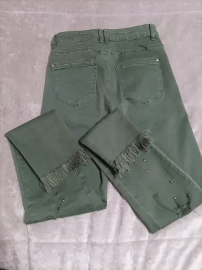 Jeans verdes con tachas - miniatura 5