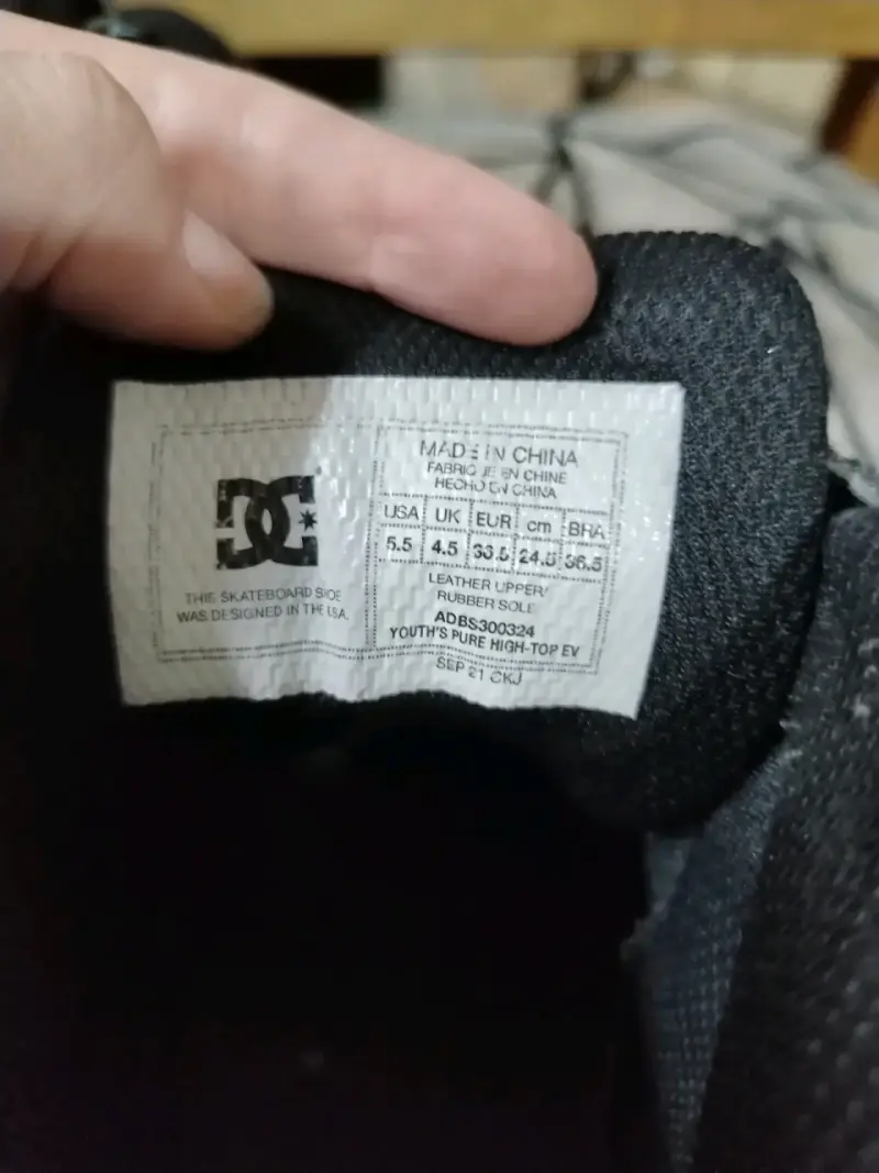 Zapatillas y zapato en perfecto estado - 10