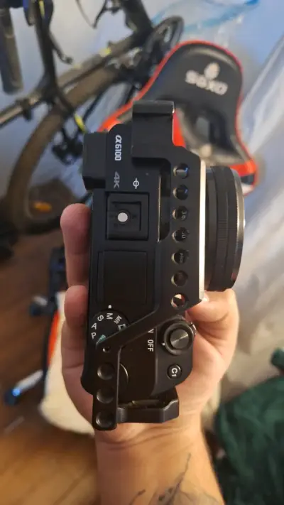 Sony a6100 - miniatura 2