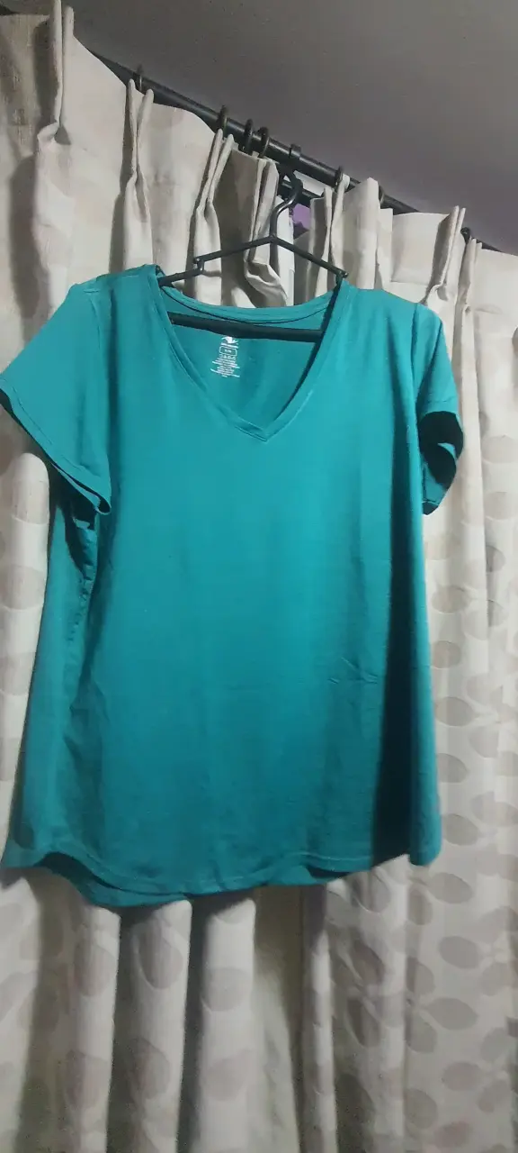 Polera verde básica