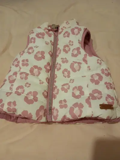 Chaqueta limonada con flores rosas s/manga - miniatura 1