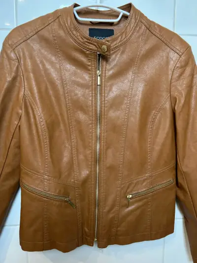 Chaqueta de cuero marrón - miniatura 1