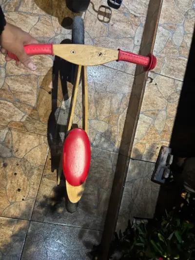 Bicicleta de equilibrio infantil - miniatura 2