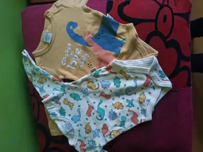Pijama de bebé a rayas - miniatura 3