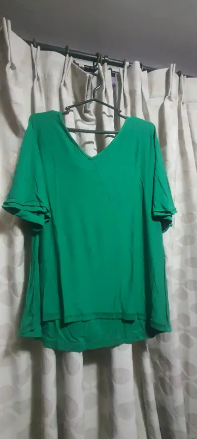 Polera verde de algodón - miniatura 1
