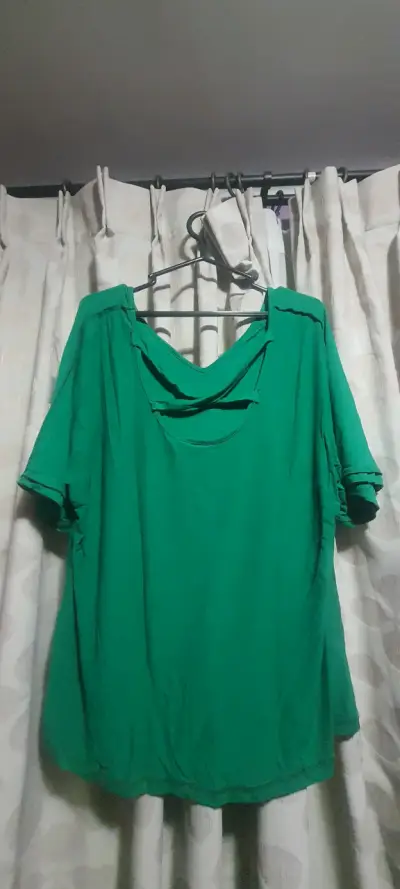 Polera verde de algodón - miniatura 2