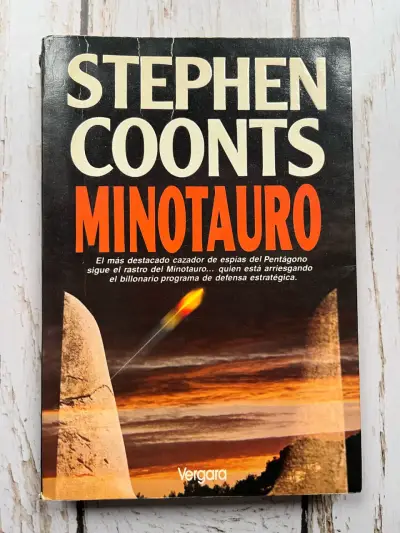 Libro 'Minotauro' por Stephen Coonts - miniatura 1