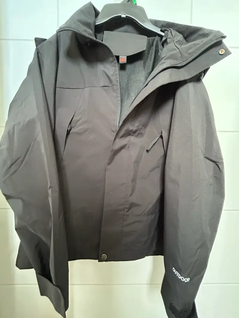 Chaqueta impermeable negra Outdoor - 1