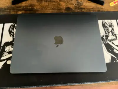 MacBook Air 15 pulgadas | 8GB 500GB - miniatura 2