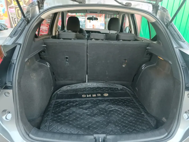Nissan Kicks 2023 en prenda - 2