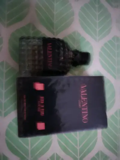 Perfume Valentino Uomo Born in Roma - miniatura 3