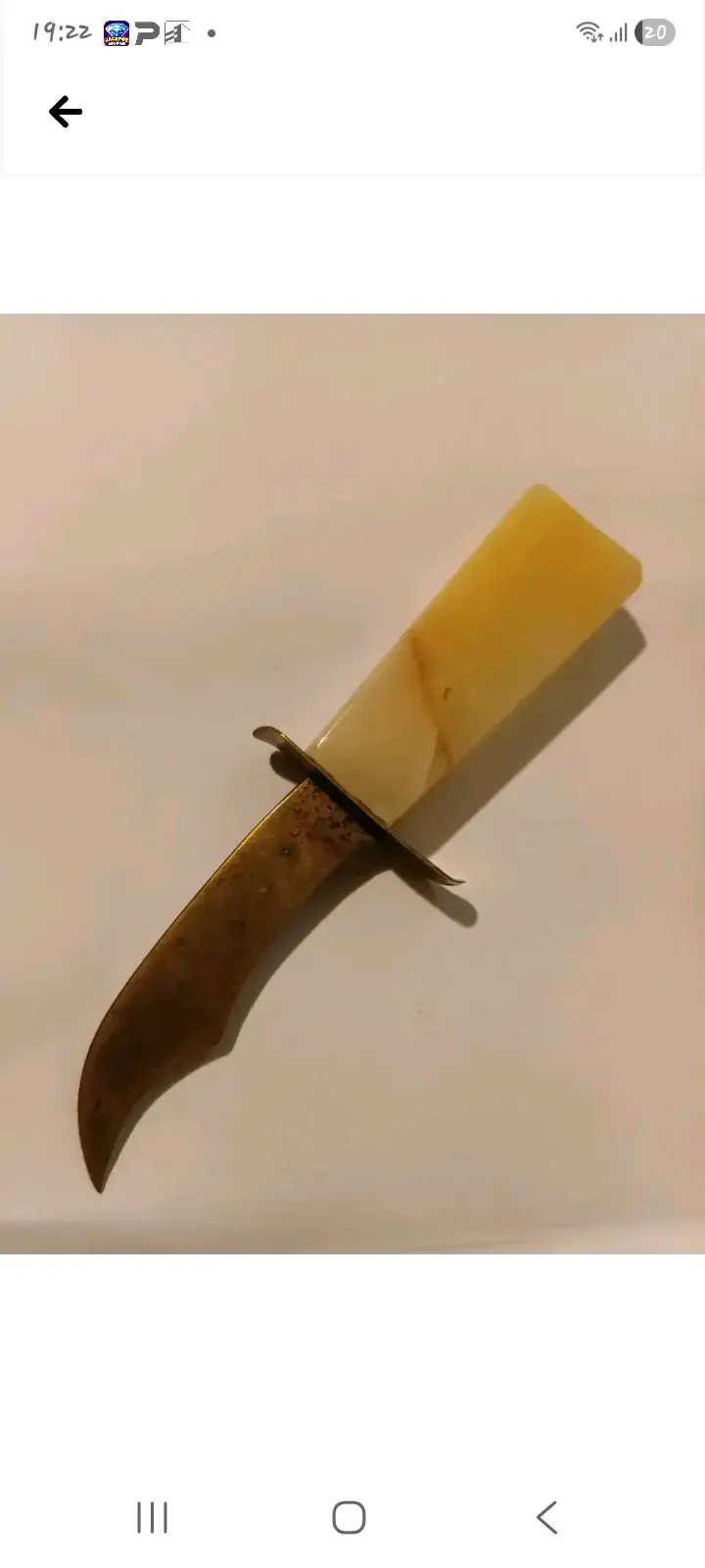Cuchillo artesanal con mango de piedra