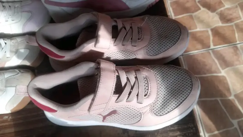 Zapatillas deportivas rosas - 1