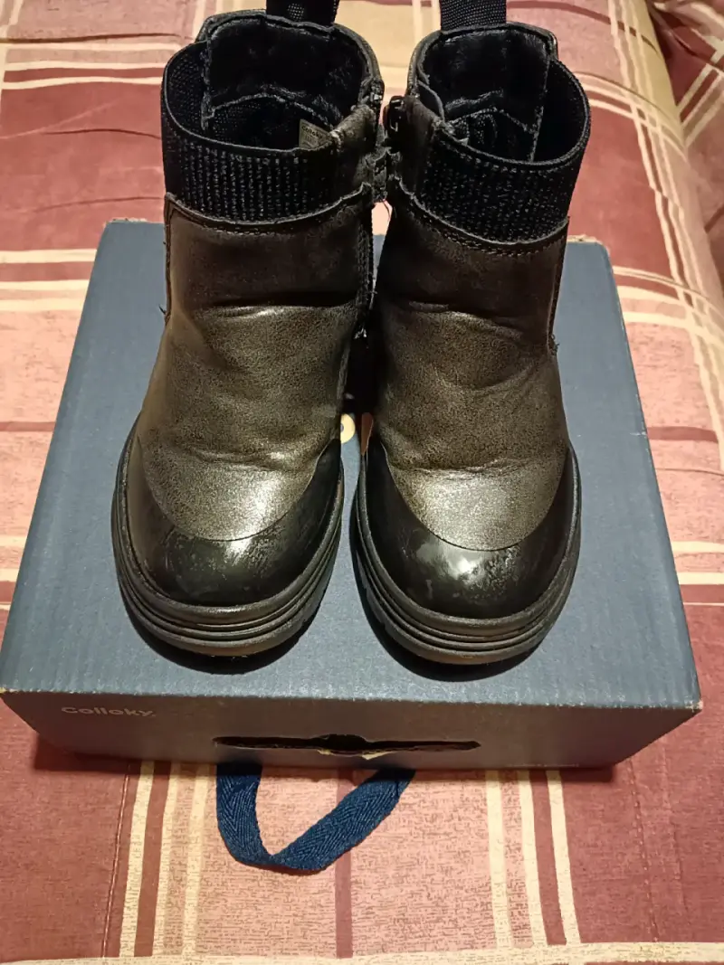 Botas negras para niños - 1