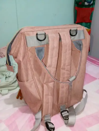 Mochila rosa multiuso - miniatura 3