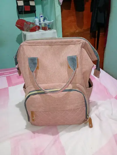 Mochila rosa multiuso - miniatura 4
