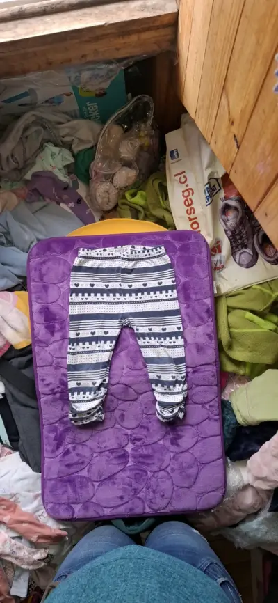Vestido de lana y otras Ropitas de bebé 12 meses - miniatura 3