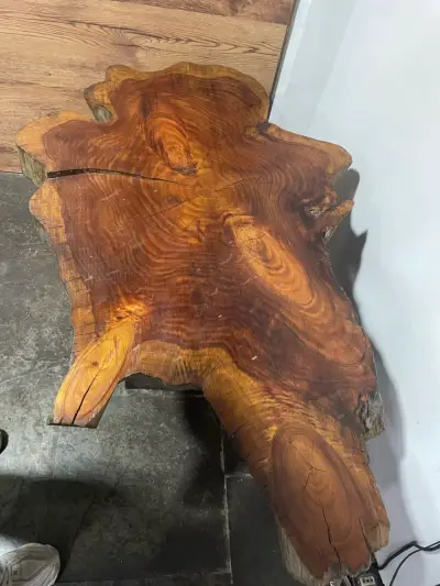 Mesa de madera rústica - miniatura 1
