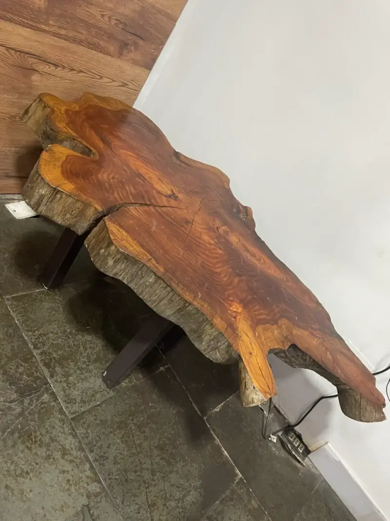 Mesa de madera rústica - 3