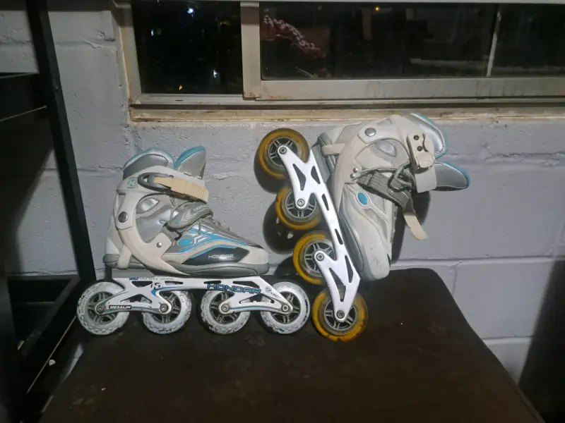 Patines en línea blancos Honda - 3