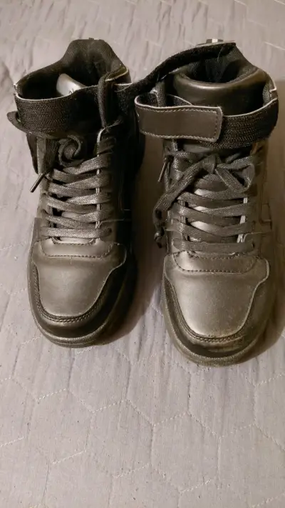 Zapatillas negras - miniatura 1