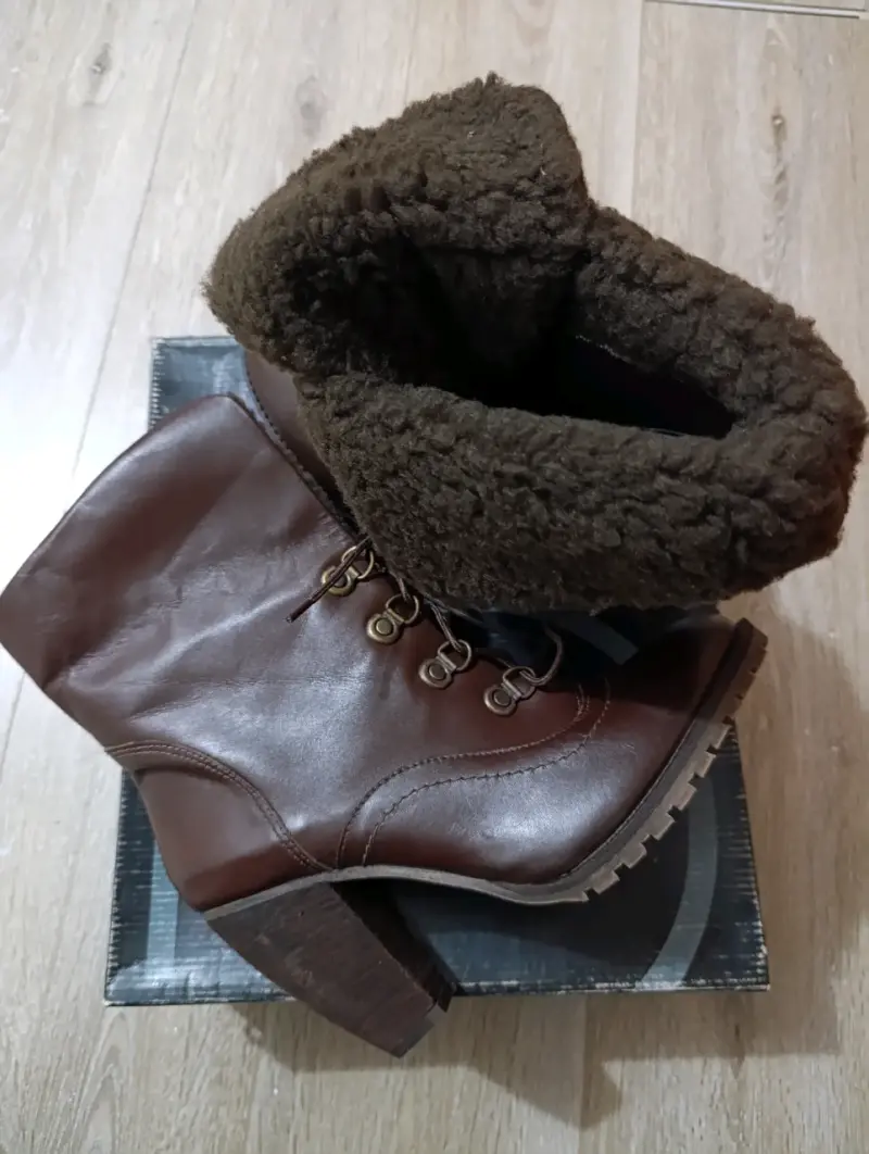 Botines de tacón marrones N°39 forro Chiporro - 3