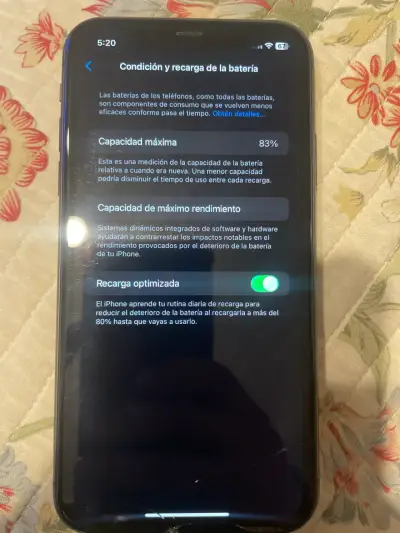 Iphone 11 ( con detalle pantalla) 83% bat - miniatura 4