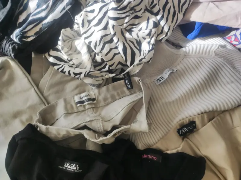 Lote de Ropa , Zapatos y accesorios. - 3