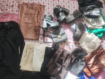 Lote de Ropa , Zapatos y accesorios. - miniatura 4