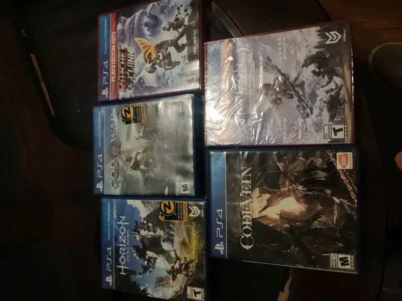 Bundle de juegos PS4 variados