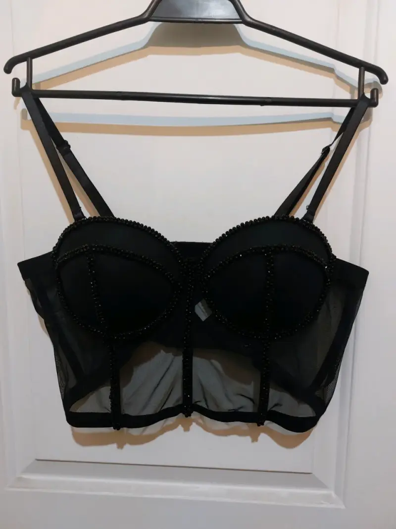 Corset negro con encaje