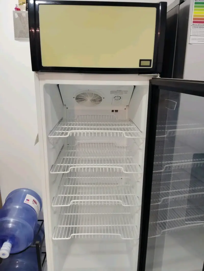 Visicooler MAIGAS 224 lts - 4