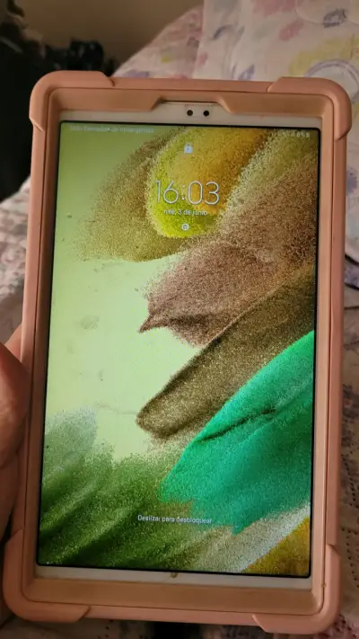 Tablet con pantalla grande - miniatura 2