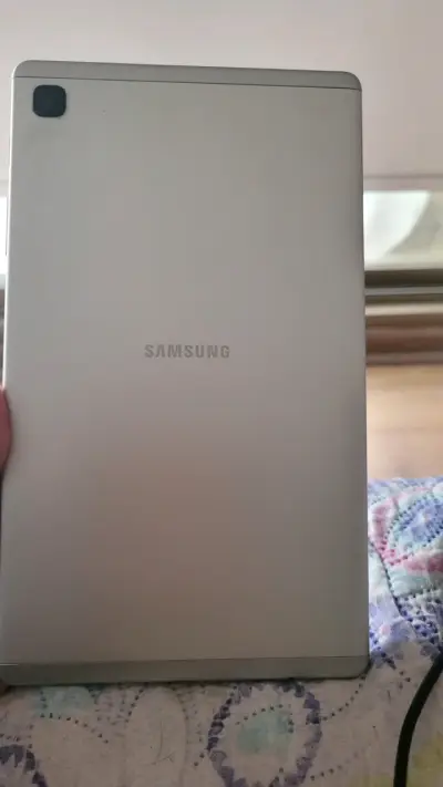 Tablet con pantalla grande - miniatura 3
