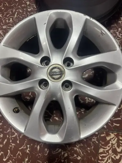 Llantas originales Nissan March - miniatura 5