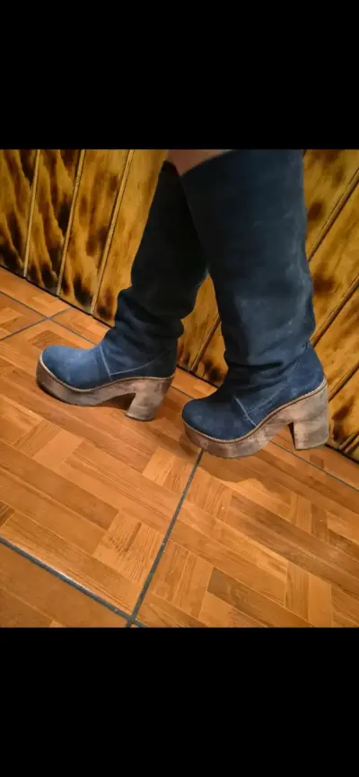 Botas de gamuza azul con taco - miniatura 1