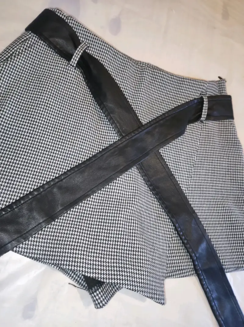 Mini falda shorts Breshka - 2