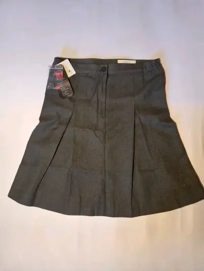 Falda gris con tablas nueva - miniatura 1