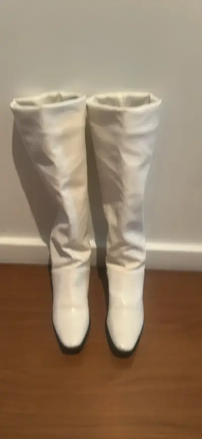 BOTAS BLANCAS ELASTICADAS 37 - miniatura 1