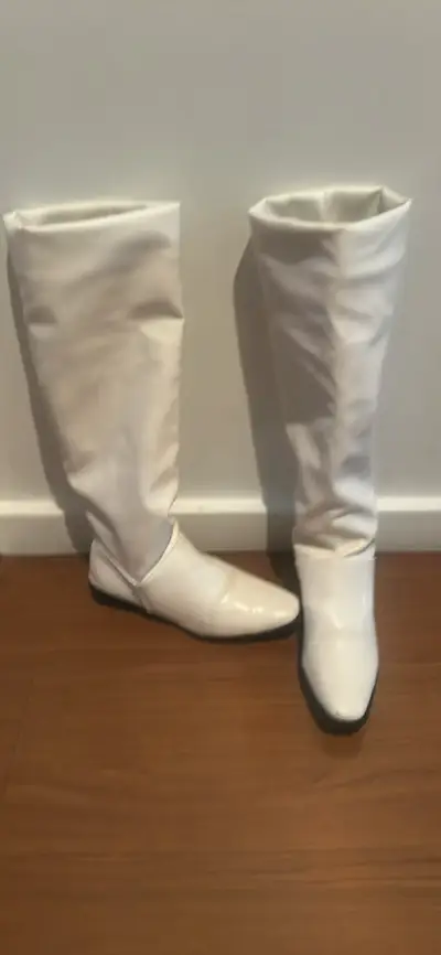 BOTAS BLANCAS ELASTICADAS 37 - miniatura 2
