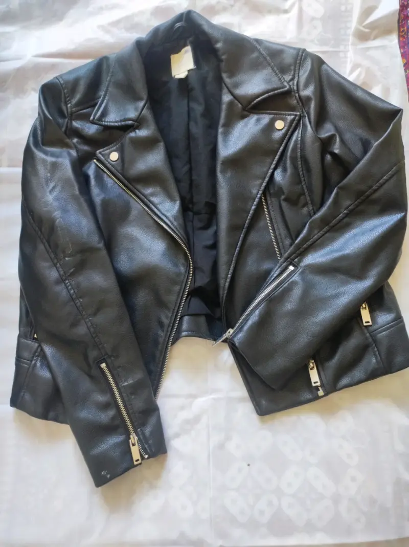 Chaqueta de cuero negra HyM - 1