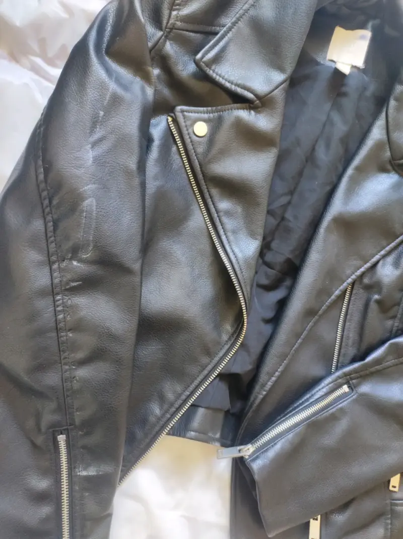Chaqueta de cuero negra HyM - 3