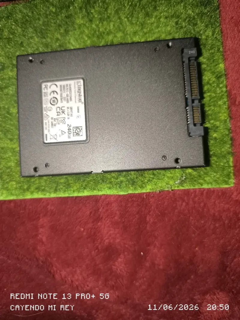 Unidad SSD Kingston 240GB - 2
