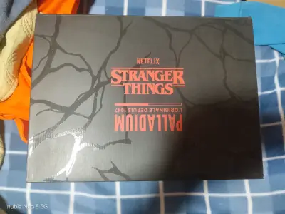Botas Stranger Things blancas - miniatura 1