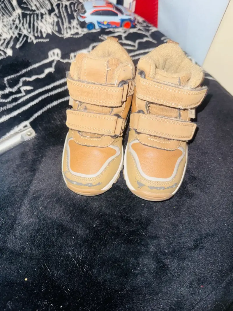 Botas para niño marrón